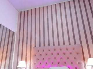 iris-jenner Live Webcam on CamSoda