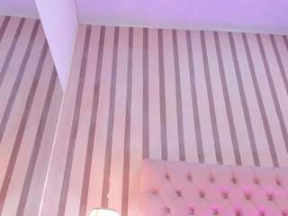 iris-jenner Live Webcam on CamSoda