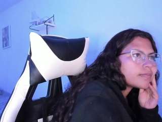 lady-brownnnn from camsoda