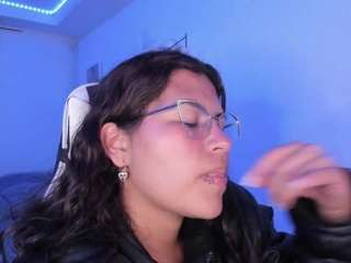  lady-brownnnn chat room