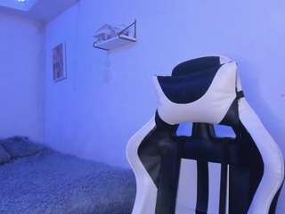  lady-brownnnn chat room