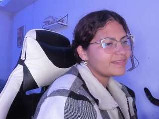  lady-brownnnn chat room