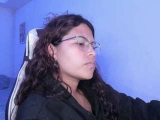  lady-brownnnn chat room