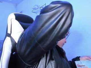  lady-brownnnn chat room