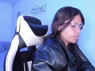  lady-brownnnn chat room