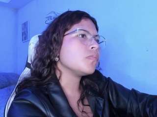  lady-brownnnn chat room