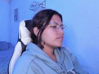  lady-brownnnn chat room