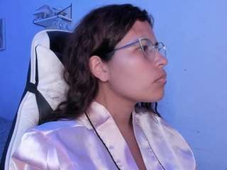 lady-brownnnn's CamSoda show and profile