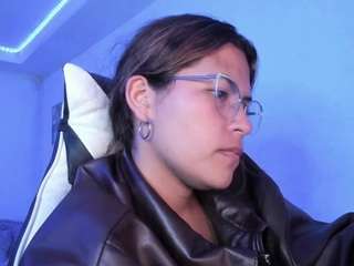 lady-brownnnn's CamSoda show and profile