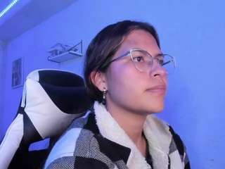 lady-brownnnn's CamSoda show and profile