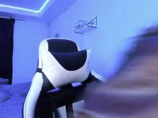 lady-brownnnn webcam