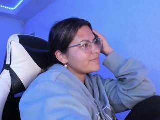 lady-brownnnn live cam profile