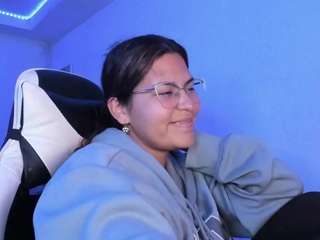 lady-brownnnn live cam profile