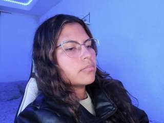 lady-brownnnn live cam profile