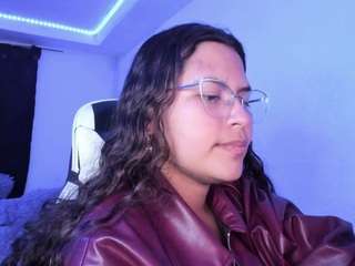 lady-brownnnn live cam profile