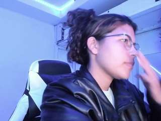 lady-brownnnn webcam