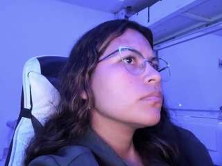 lady-brownnnn's CamSoda show and profile