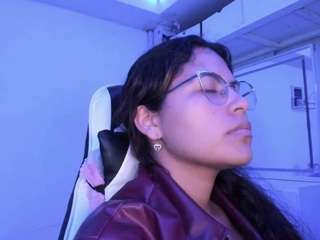 lady-brownnnn live webcam show