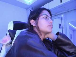 lady-brownnnn live webcam show