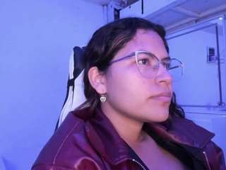 lady-brownnnn live webcam show