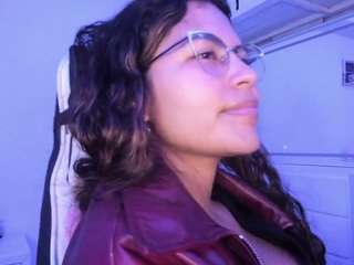 lady-brownnnn live webcam show