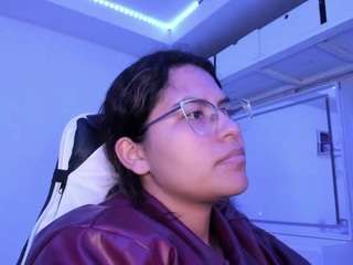 lady-brownnnn live webcam show