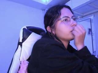 LADY-BROWNNNN live webcam show