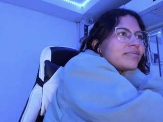 LADY-BROWNNNN live webcam show