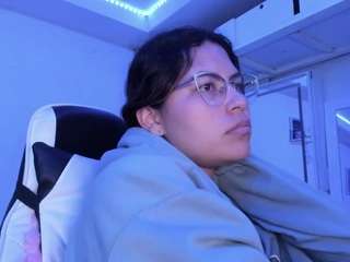 Lady-brownnnn's cam show statistics and live stream