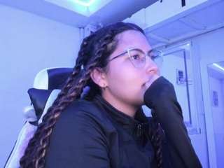 LADY-BROWNNNN live cam on CamSoda