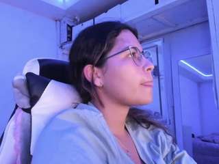 LADY-BROWNNNN live cam preview