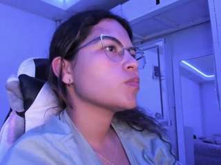 LADY-BROWNNNN live cam preview