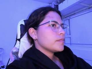 LADY-BROWNNNN live cam preview