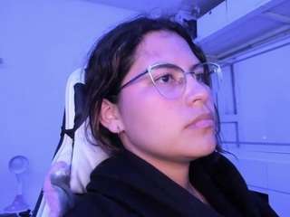 LADY-BROWNNNN live cam preview