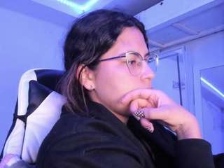LADY-BROWNNNN live cam preview