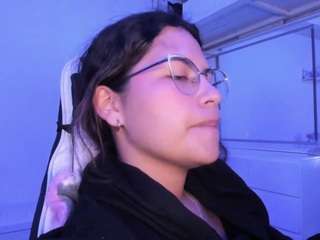LADY-BROWNNNN live cam preview