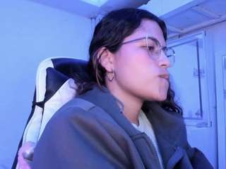 LADY-BROWNNNN live cam preview