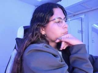 LADY-BROWNNNN live cam preview