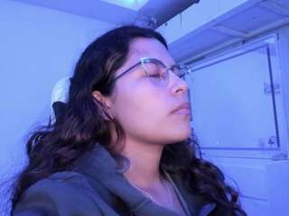 LADY-BROWNNNN live cam preview
