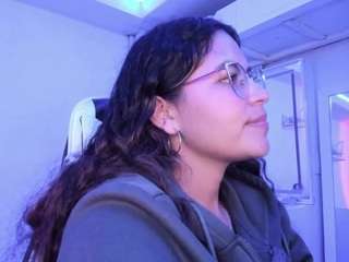 LADY-BROWNNNN live cam preview