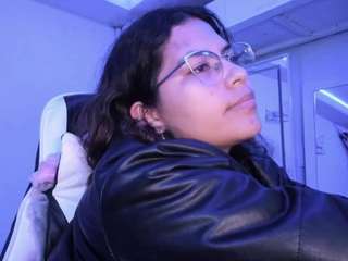 LADY-BROWNNNN