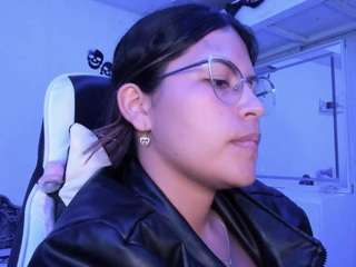 LADY-BROWNNNN live cam preview