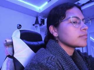 LADY-BROWNNNN live cam preview