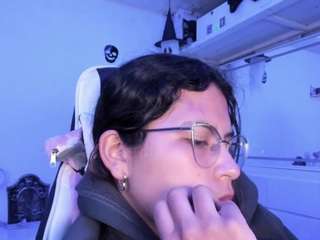LADY-BROWNNNN live cam preview