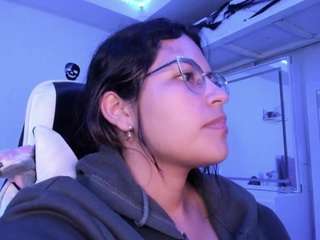 LADY-BROWNNNN live cam preview