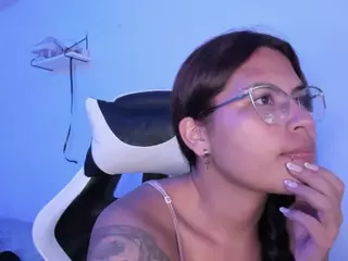 LADY-BROWNNNN's Live Sex Cam Show