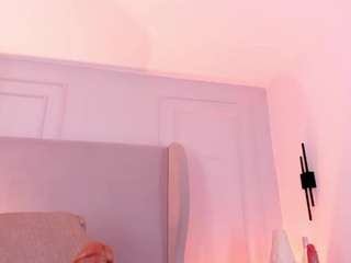 my-friends-mom Live Webcam on CamSoda