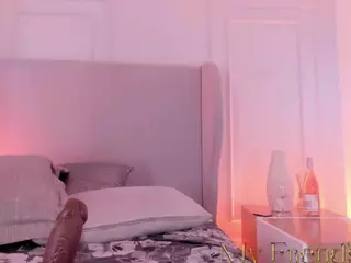 my-friends-mom's Live Sex Cam Show