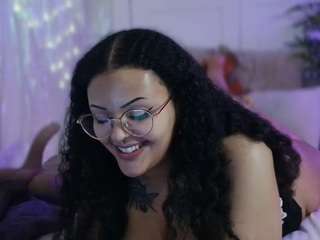 Live webcam model its-eve on Soda Cams