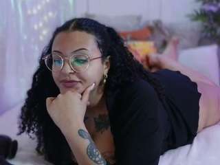 Live webcam model its-eve on Soda Cams